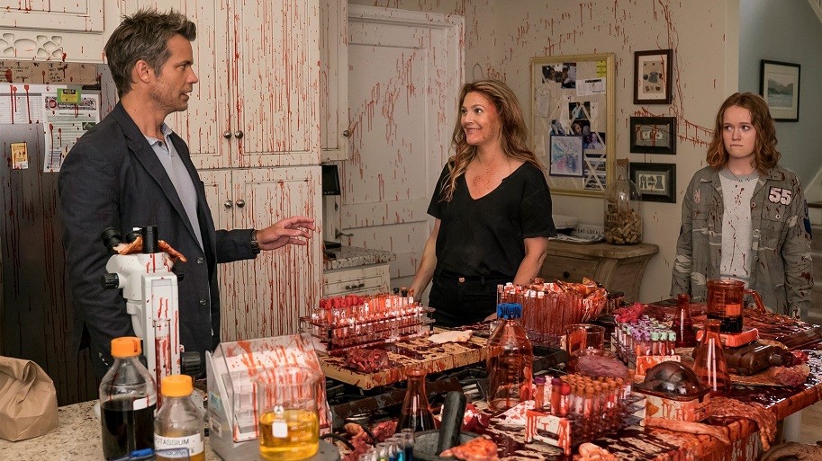5 Reasons To Watch Santa Clarita Diet On Netflix 1 Santa Clarita Diet