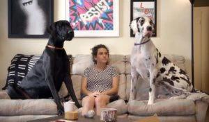 REVIEW: ‘Broad City’ Episode 9 – Along Came Molly Ilana couch ep 9