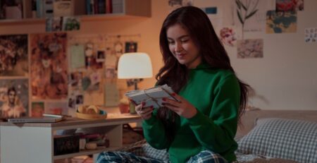 Anna Cathcart in XO Kitty Season 2