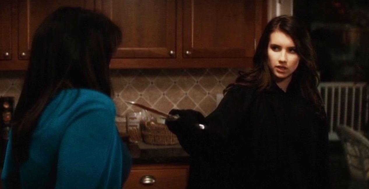 Jill and Sidney in Scream 4 Movie Still