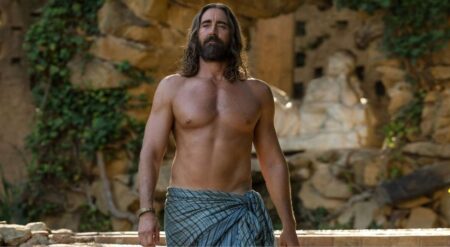 RECAP: ‘Foundation’ Season 3 Episode 1 “A Song for the End of Everything” Lee Pace in Foundation Season 3 Episode 1