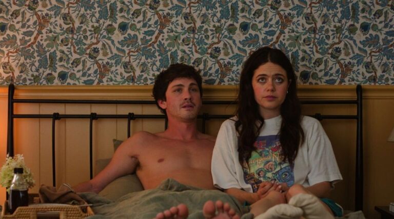 Molly Gordon and Logan Lerman in Oh, Hi!