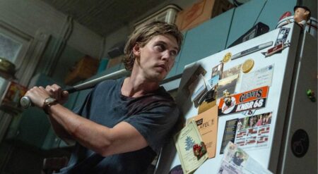 Austin Butler in Caught Stealing