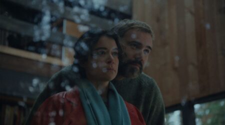 Rossif Sutherland and Tatiana Maslany in Keeper (2025)