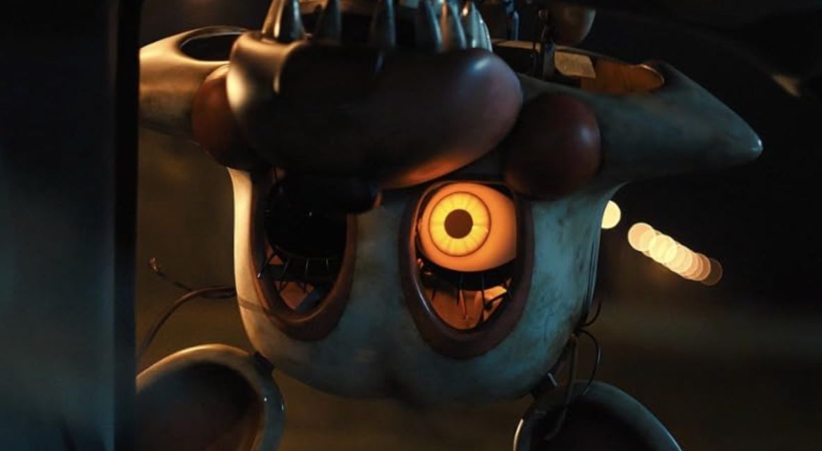 REVIEW: 'Five Nights At Freddy's 2' Suffers From Middle Movie Syndrome 1 Animatronic Horror Five Nights at Freddy's 2