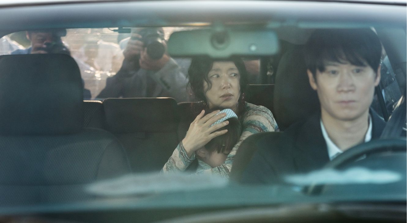 Jeon Do-yeon in The Price of Confession